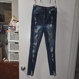 Trendy Ripped Skinny Jeans in Navy